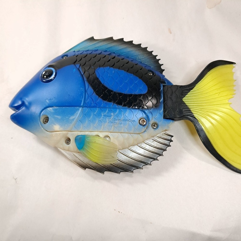 Vintage Swim Ways Rainbow Reef Magic Action Mini Trigger Fish Tropical 2004 READ