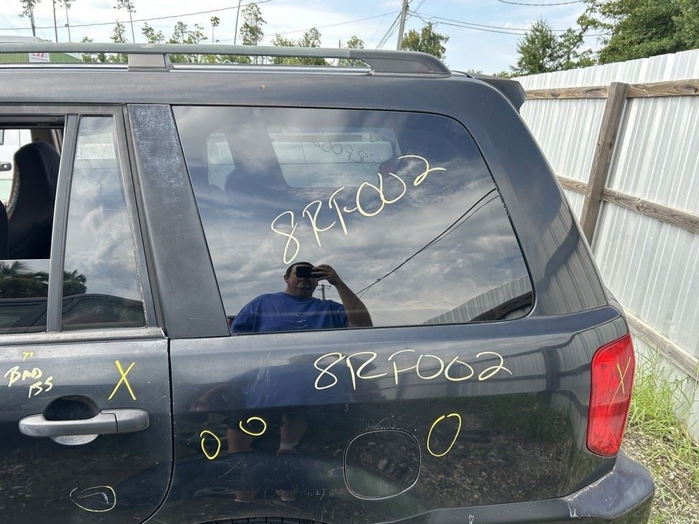 PILOT 2004 Keys/Latches/Locks 104861241