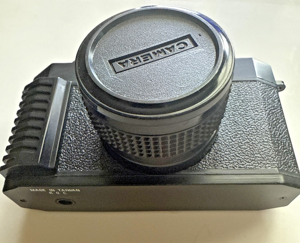 Vintage 35mm Plastic Camera – Point & Shoot - Instructions, case, strap