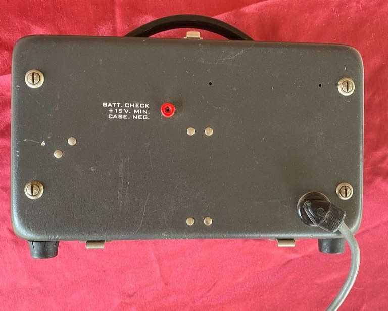 Vintage Motorola Audio Oscillator 1KC Distortion Analyzer