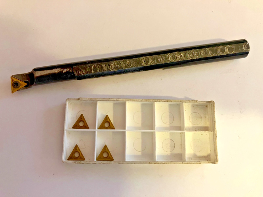 Used Boring Bar With Inserts. (1/2" Diax 6" Lg.) with 5 new inserts. See below!!