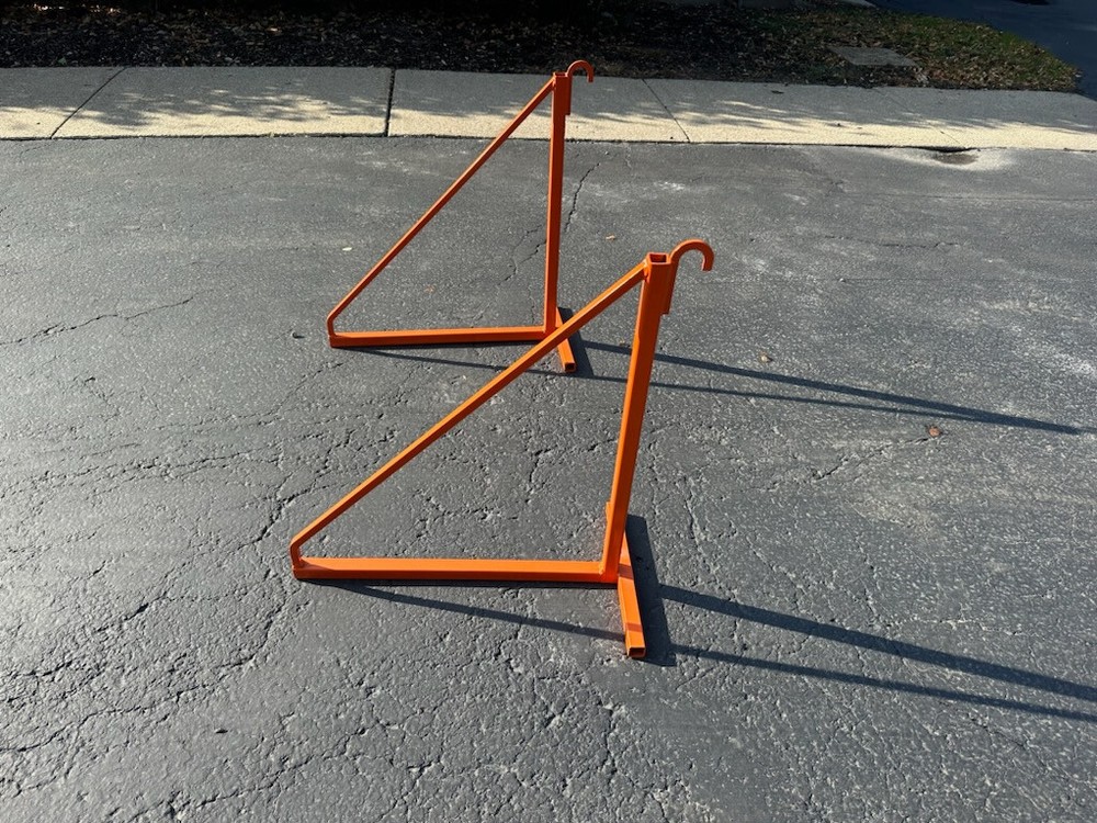 SHIPPING CONTAINER SHELF BRACKETS (1 PAIR)