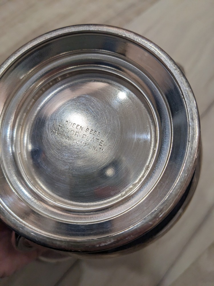 Queen Bess II (Silverplate, Hollowware) by ONEIDA SILVER Sugar Bowl