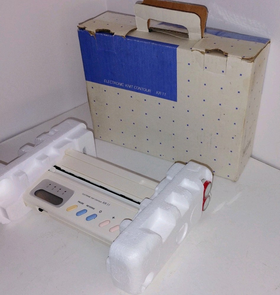 Silver Reed Electronic Knitting Machine KR11 Electronic NIT Radar, Used