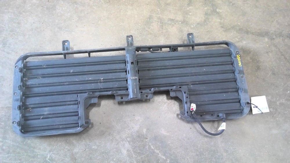 SIERRA 1500 2018 Air Shutter 702374