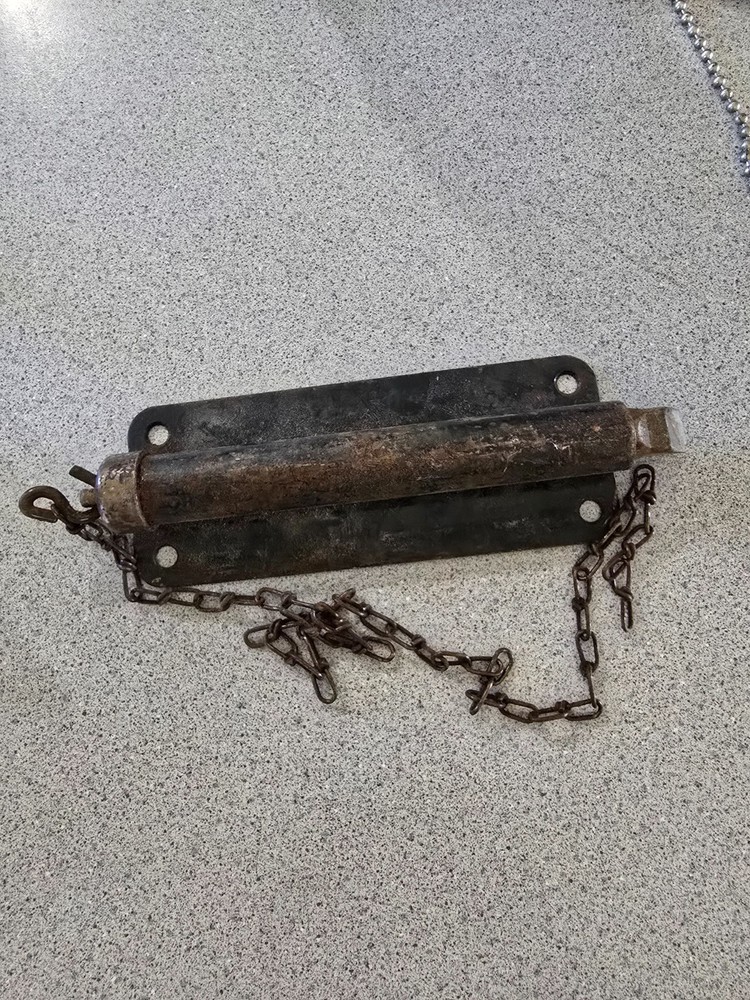 Antique Vintage Spring Loaded Barn Gate Door Latch Lock with Pull Chain