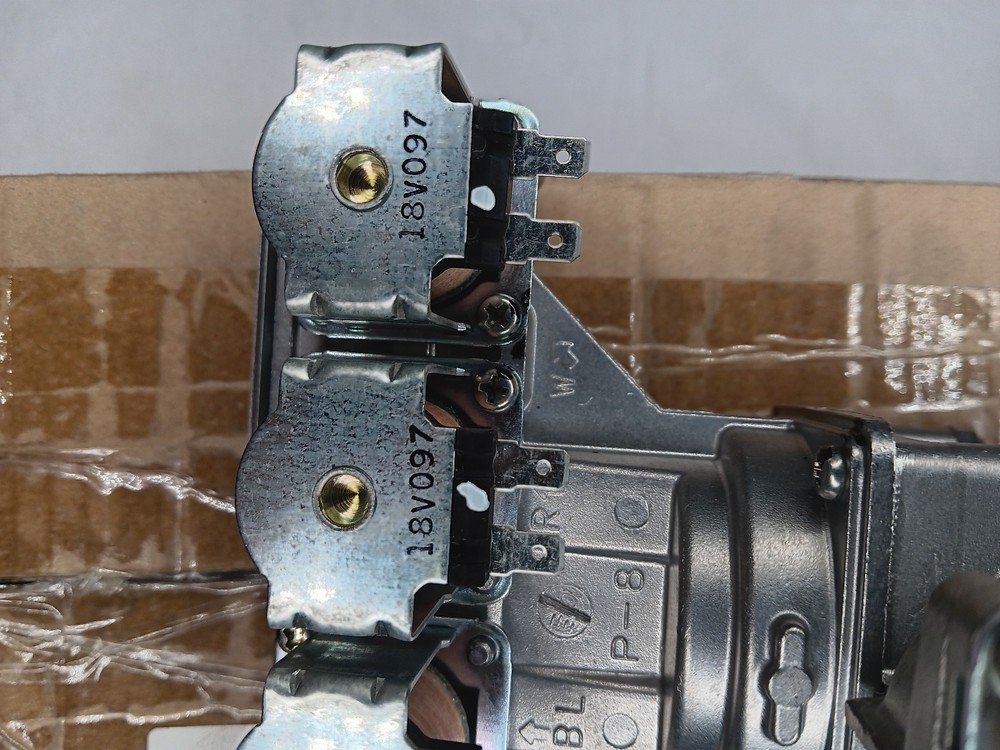 Rheem RTG20212C Gas Control Valve Assembly 31-93631-00