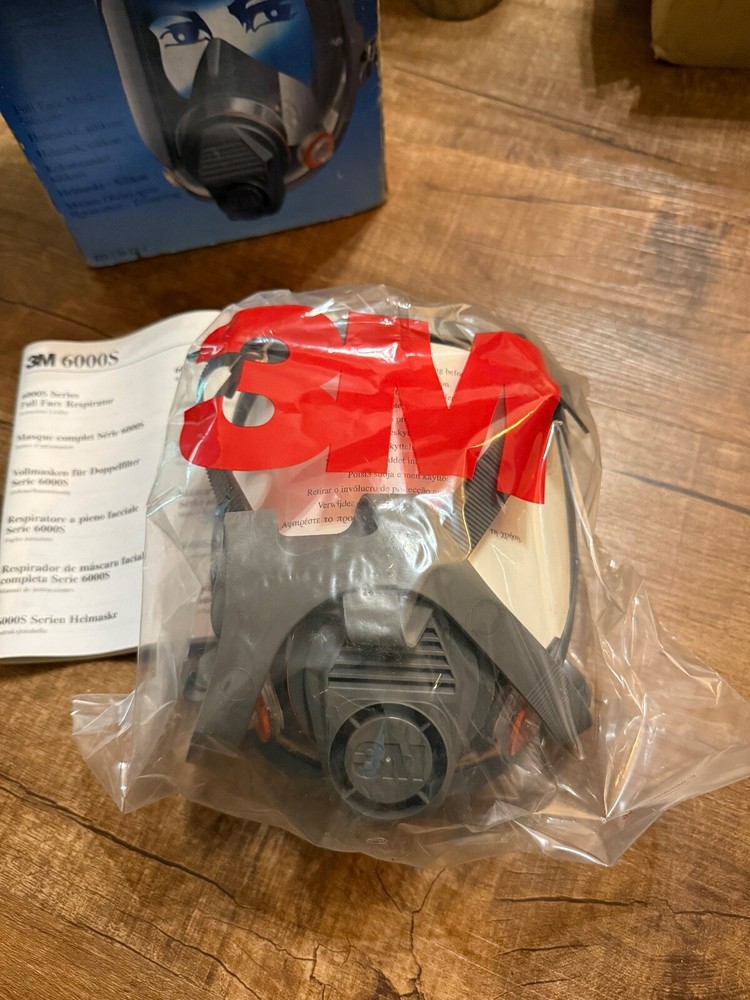 3M Full Face Mask, Mask Body Medium / 6800S Medium / New / Unopened