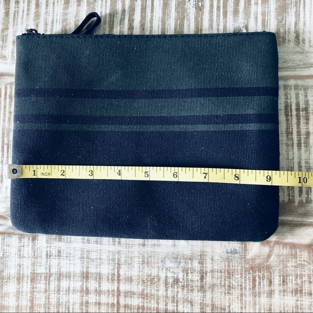 Martin Grant toiletries bag