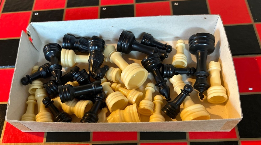 Vintage Chess Game Milton Bradley Complete in Box 4735