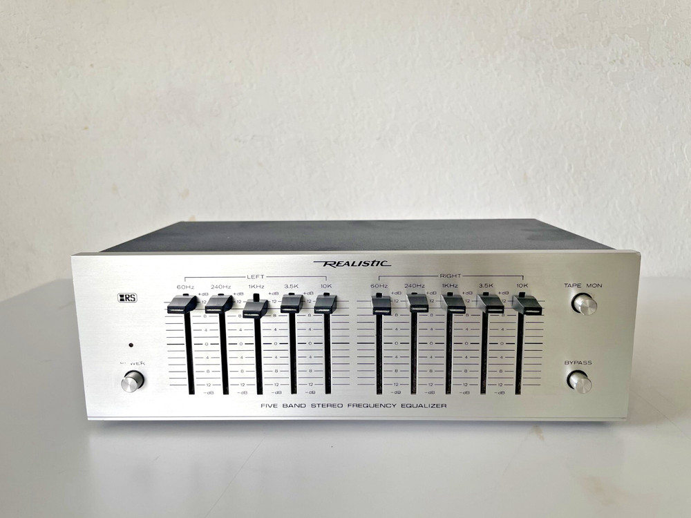 Realistic 31-1988A Five Band Stereo Frequency Equalizer