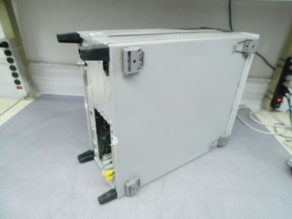 HP 16700A LOGIC ANALYSIS SYSTEM M6835