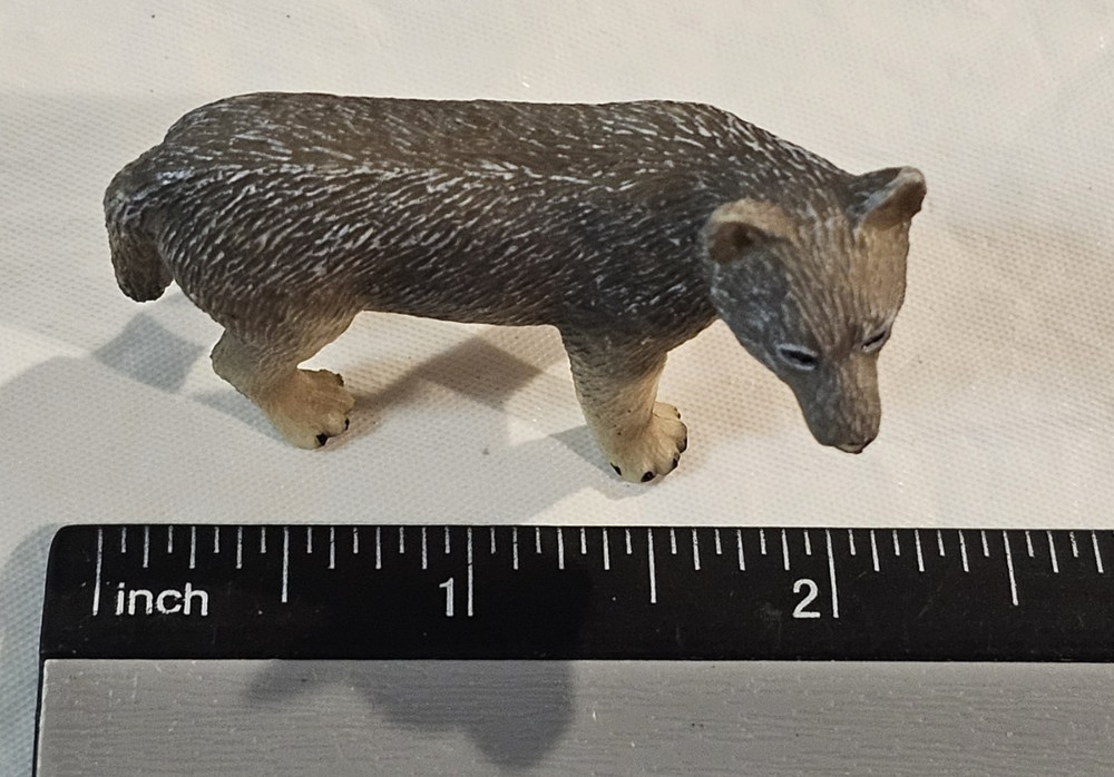 MOJO Wolf Cub Animal Figure 2016 Used