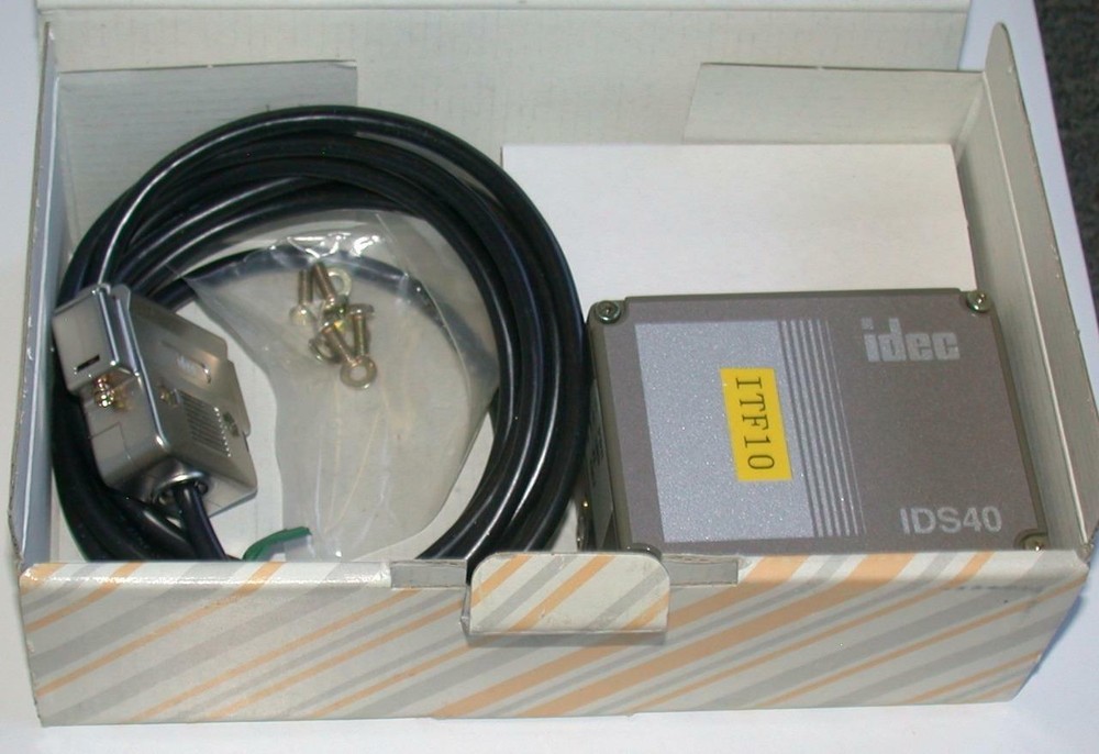 New IDEC Controls Datalogic  IDS40  Bar Code Scanner 4.75-12 VDC