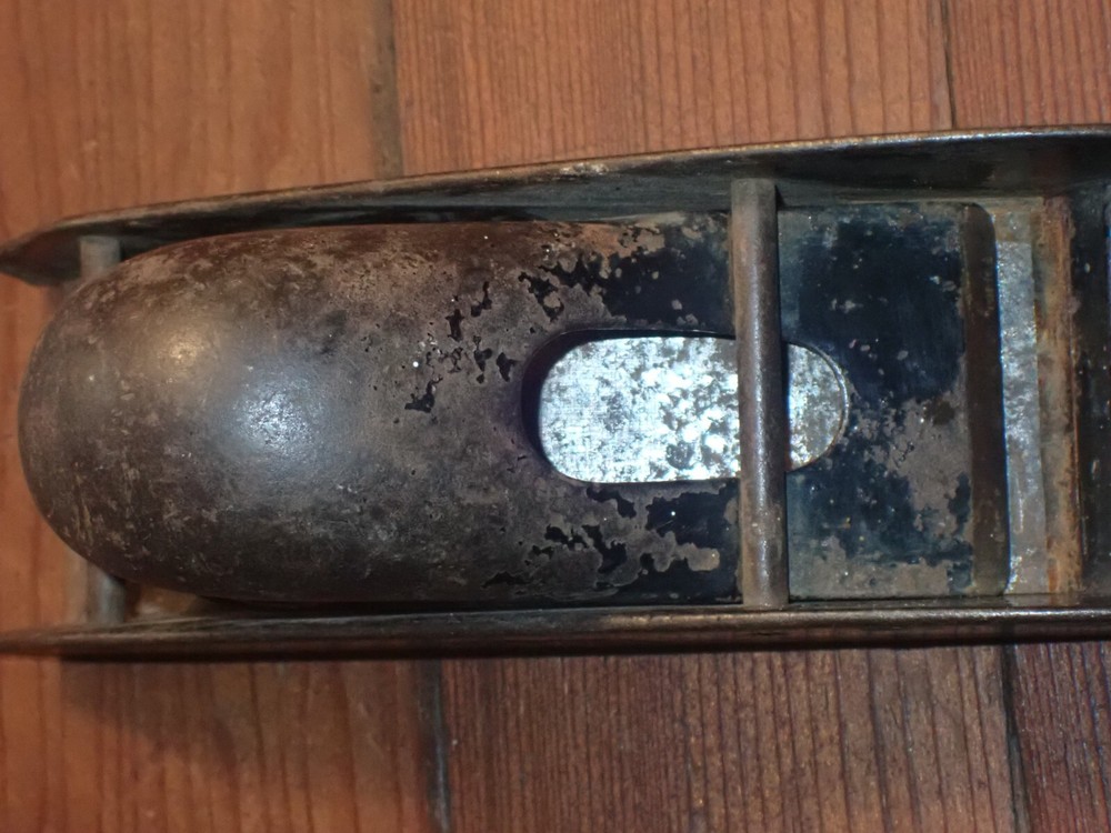Stanley Wood Plane No. 130. Missing handle/knob piece broken on back