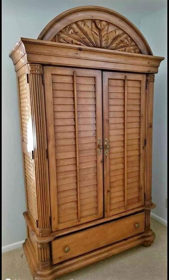 Palm Court Bedroom Set