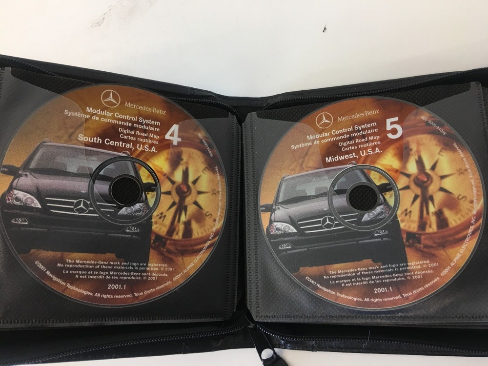MERCEDES 20 DISC CD FOLDER MAGAZINE CD STORAGE ACCESSORY BOX W/NAVIGATION CD