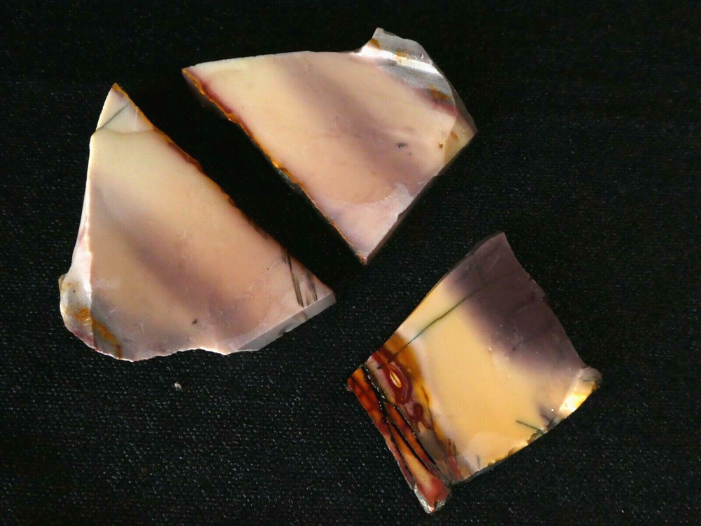 LILIC MOOKAITE JASPER 3small pieces-rough, cabbing - display , science