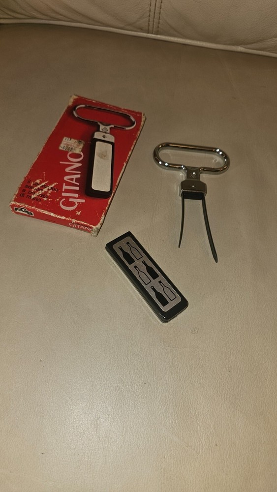 Vintage Gitano Opener Wine Crumbling Cork Puller Bar Tool