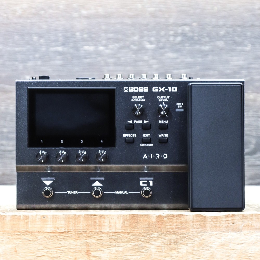 Boss GX-10 Guitar Effects Processor Compact Guitar & Bass Amp/Effects Processor