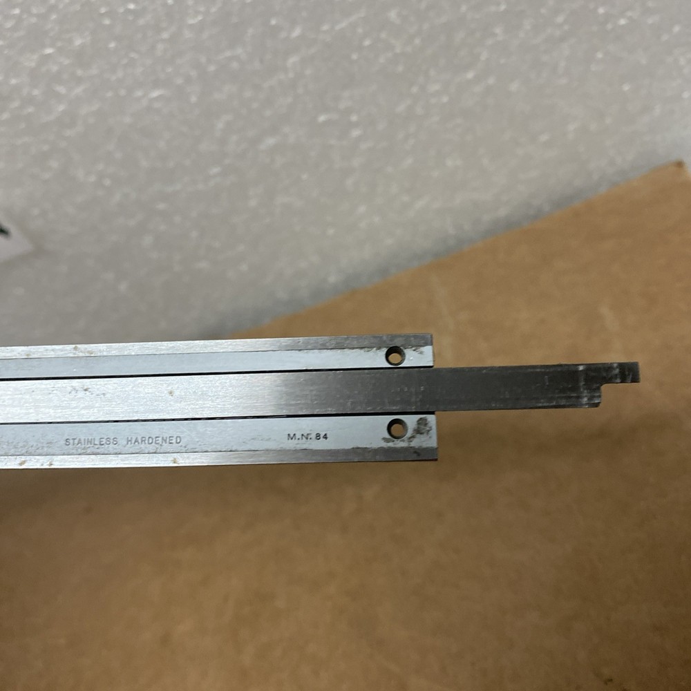 Mitutuyo Dial Caliper, M.N 84. Shock-Proof.