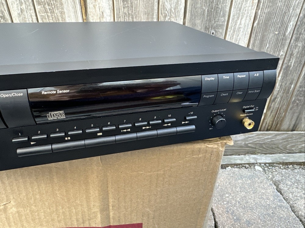 Harmon Kardon HD 7600 CD player