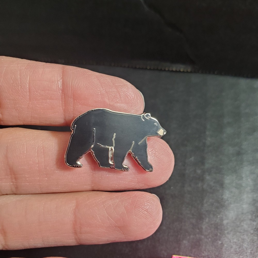 Black Bear 1" Enamel Lapel Pin Toe Tack