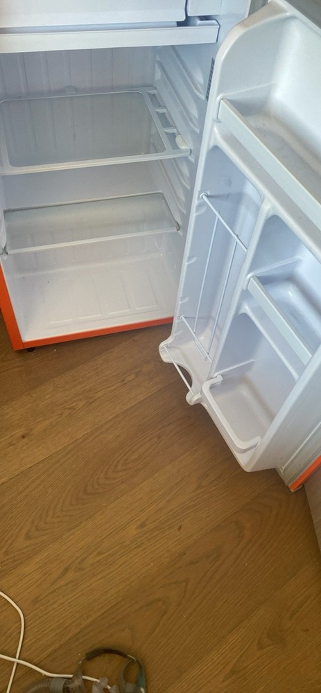 mini fridge for bedroom