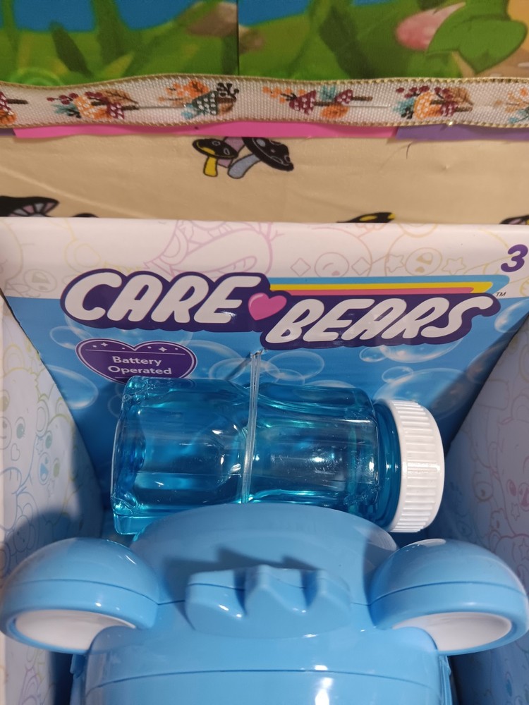 NEW IN BOX CARE BEARS AUTOMATIC BUBBLE BLOWER W/ SOLUTION GRUMPY BEAR 8.25"...