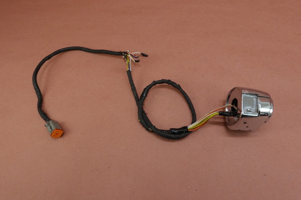 2000-2009 HARLEY-DAVIDSON FXSTSI Softail Springer Left Hand Switch Control