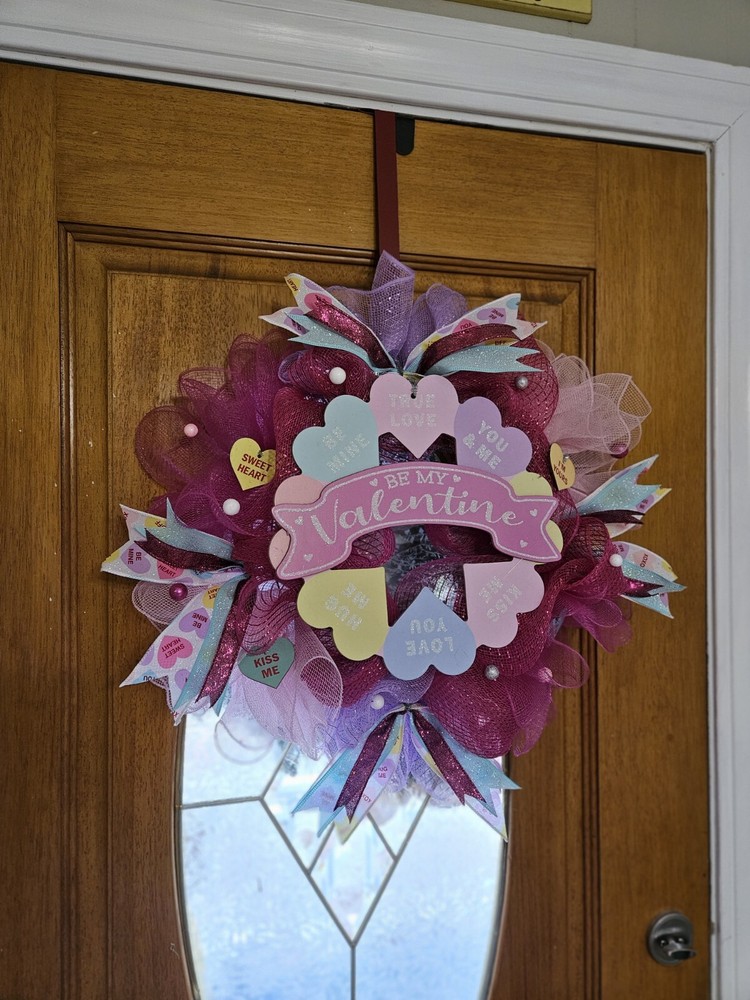 Valentine’s Day Deco Mesh Wreath