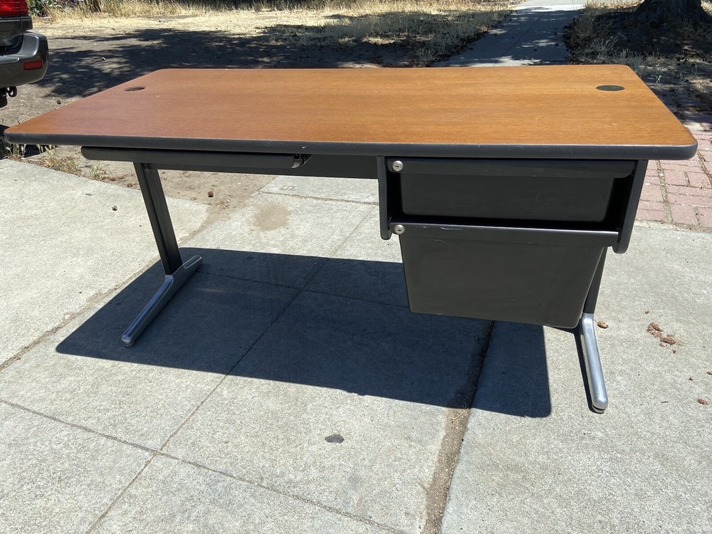 Mid Century Modern Group Executive George Nelson Herman Miller Desk