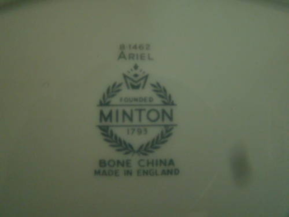 MINTON ARIEL OVAL PLATTER 12 1/4"