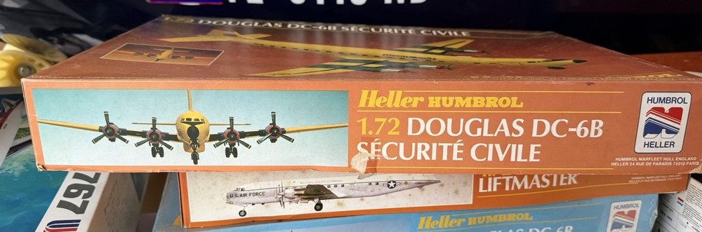 DOUGLAS DC-6B SÉCURITÉ CIVILE 1/72 Open, Sealed Inside