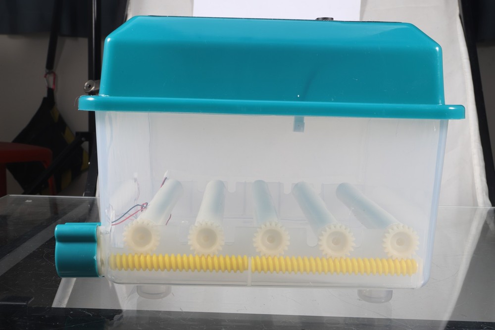 16-Egg Hatcher - Automatic, Single Power Supply Incubator