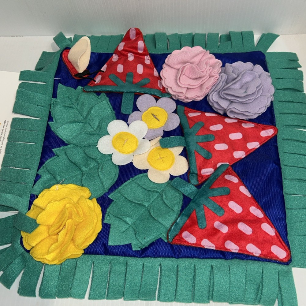 Small Animal Easter Springtime Forage Mat Full Cheeks Rabbits Guinea Pigs/36b