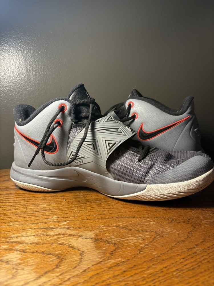 Nike Kyrie Flytrap 3 'Cool Grey' Men’s Size 11.5
