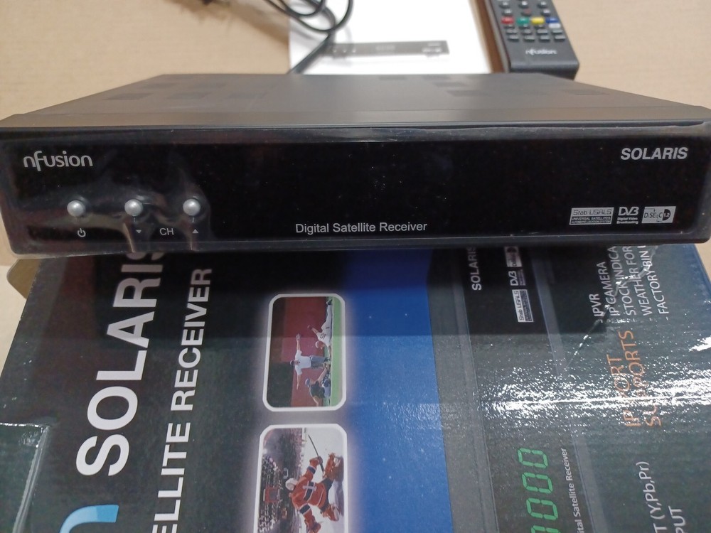 Solaris nfusion RS-232C Digital Satellite Receiver