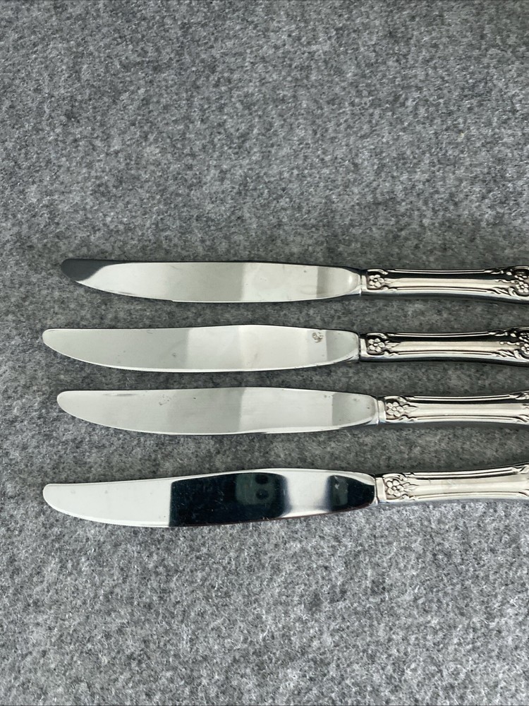 4 Oneida Distinction KENNETT SQUARE Stainless HH Dinner Knives Flatware