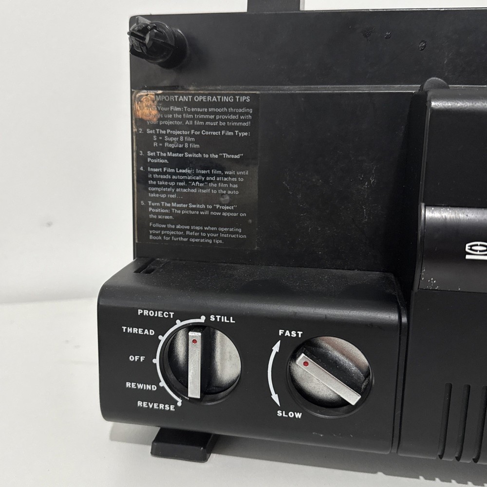Chinon 2000 GL Silent Super 8 Movie Projector Variable Speed READ
