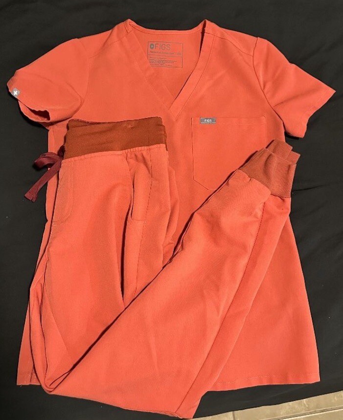 scrub sets women Figs