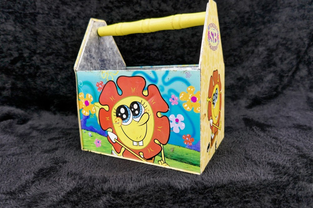 Vintage Nickelodeon SpongeBob SquarePants 2007 Metal Sewing Caddy