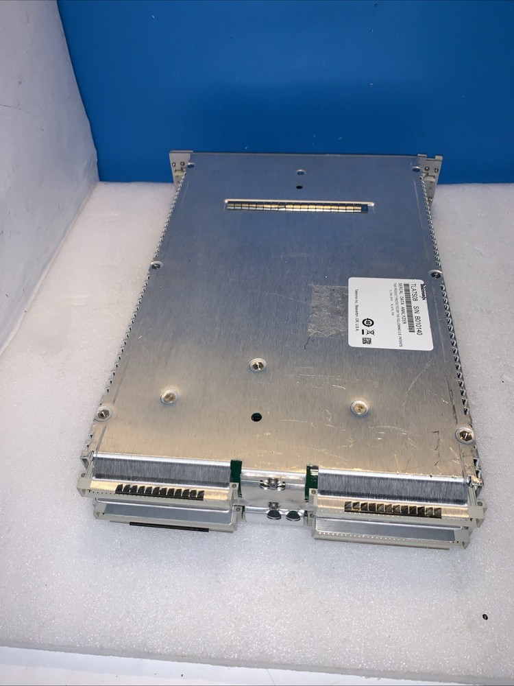 Tektronix TLA7S08 Serial Data Analyzer Module for TLA Logic Analyses (As is))