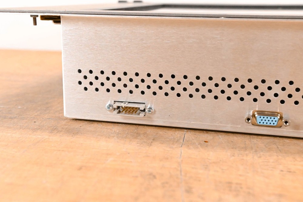 Solid State Logic C300 HD Operator Display (DVI/VGA, EXT K/B & EXT VID) CG01U0G