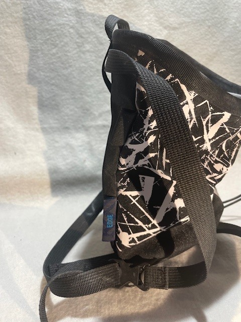 MEC Edge Chalk Bag With Belt