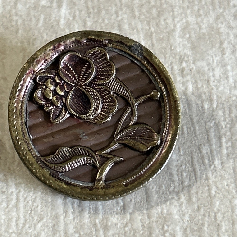 7 Antique Buttons 3 Patterns Used