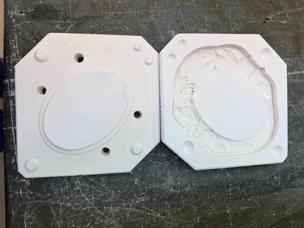 VINTAGE DUNCAN CERAMIC MOLD #DM-601 ANTIQUE FRAME