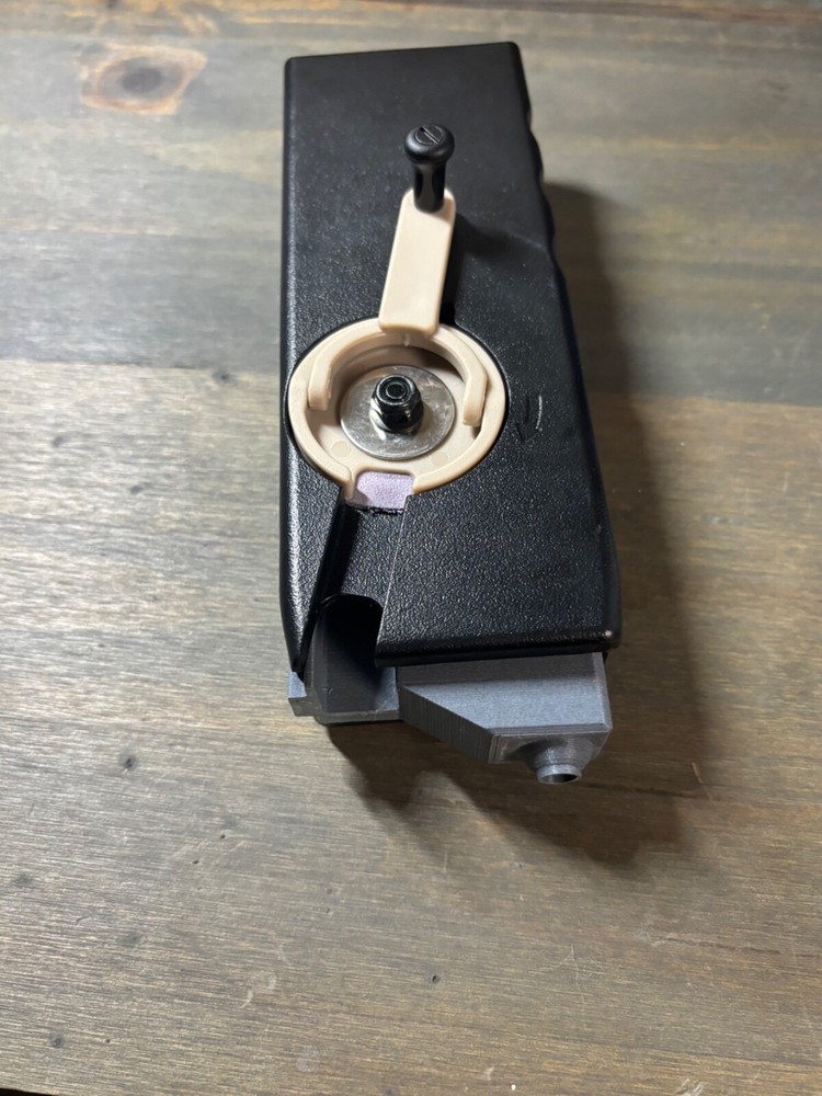Airsoft Odin M4 Speedloader Universal Adapter