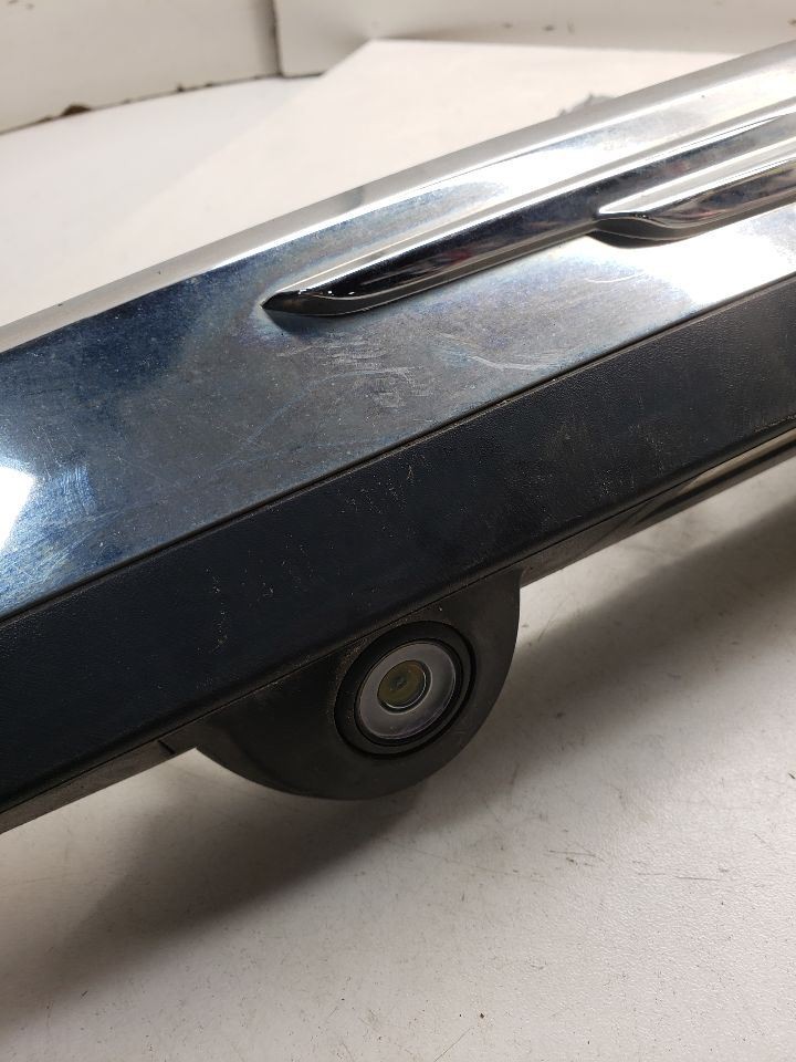 Camera/Projector Liftgate Mounted Near Handle Fits 06-10 COMMANDER OEM Tested