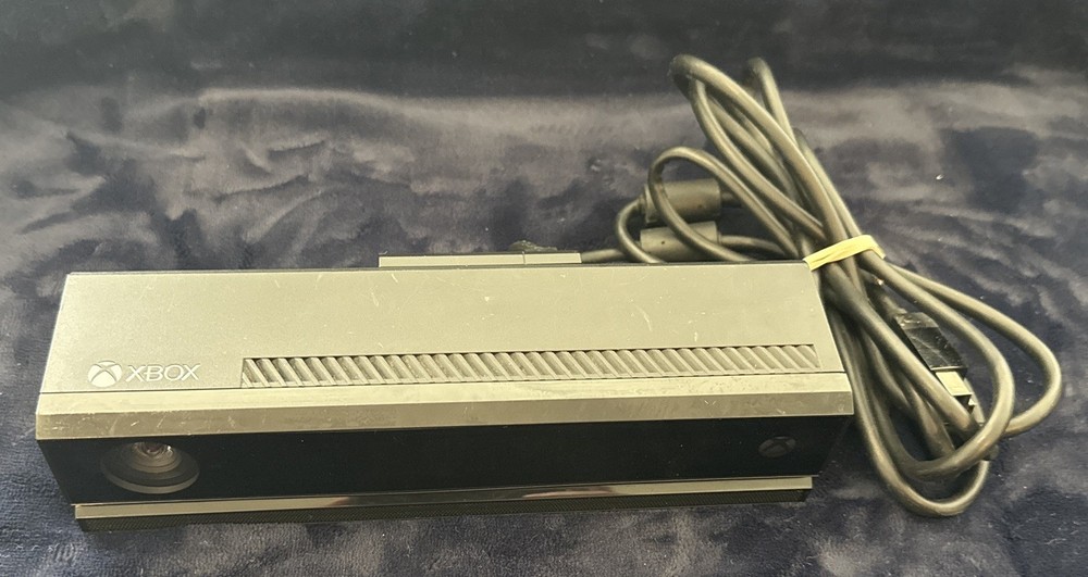 Kinect Sensor for Xbox One Model 1520 Black Tested Works Clean Microsoft